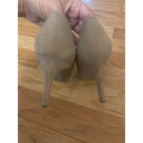 Kelly & Katie women's Taupe Suede 3.5" stiletto round toe Heels Size 7 - Picture 4 of 8
